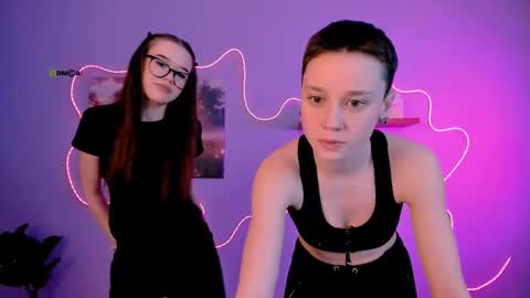 nila_eclipse online show from March 22, 9:34 am