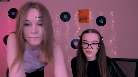 nila_eclipse online show from April 7, 8:48 am