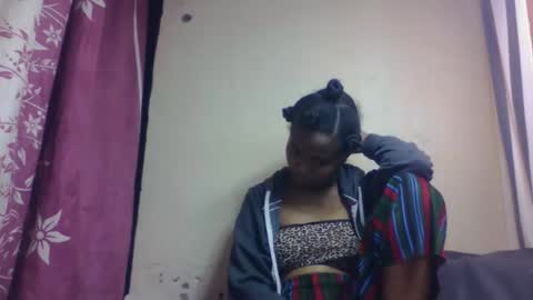 nilah online show from October 18, 2:25 am