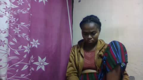 nilah online show from October 27, 10:58 pm