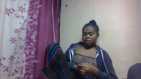 nilah online show from November 1, 8:00 pm