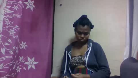 nilah online show from November 10, 1:26 am