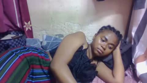 nilah online show from December 5, 8:34 am