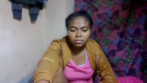 nilah online show from June 13, 8:51 pm