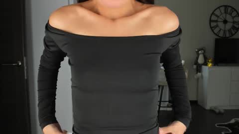 Bella online show from November 9, 10:24 am