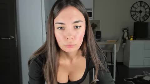 Bella online show from March 3, 1:17 pm