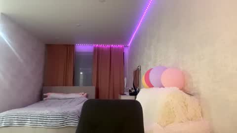 Margot online show from November 23, 2:06 pm