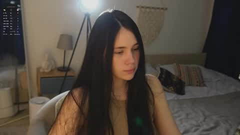 Jennet online show from November 28, 5:37 pm