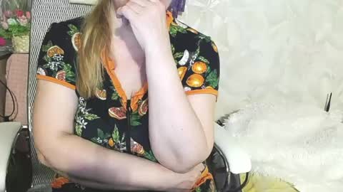 Nimfalove online show from May 20, 10:05 pm