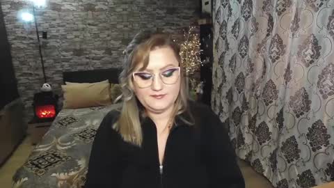 Blonde Nimpho online show from December 9, 11:47 am