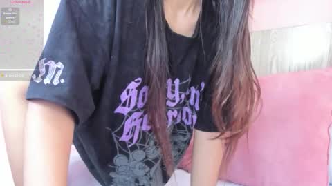 N I N A online show from November 7, 2:55 am