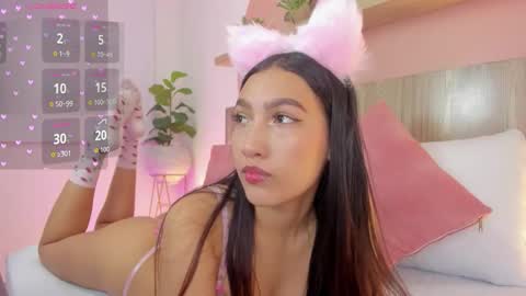 N I N A online show from November 11, 2:33 am