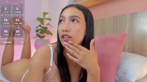 N I N A online show from November 30, 2:48 am