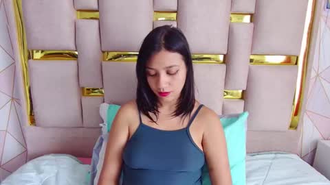 Nina Carther online show from March 4, 7:53 pm