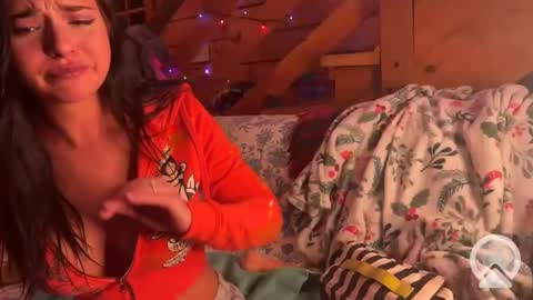 Snapshot of nina_ecstasy chatting on December 7, 4:09 am Nina Ecstasy online show from December 7, 4:09 am