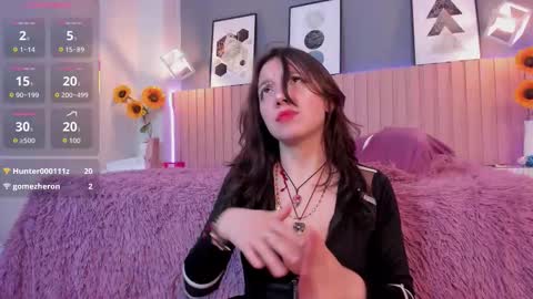 nina_ford_ online show from March 10, 3:11 am