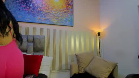 Snapshot of nina_glow_ chatting on February 20, 11:22 am nina_glow_ online show from February 20, 11:22 am