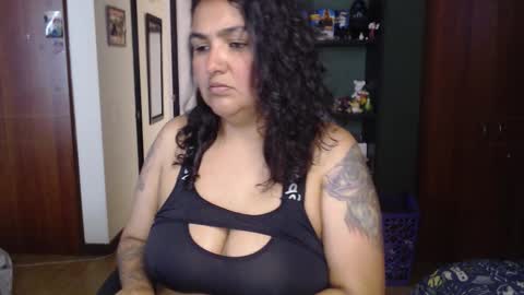 Snapshot of nina_moonbeam chatting on October 16, 8:10 pm Nina Moon online show from October 16, 8:10 pm