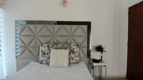  Nina  online show from October 2, 8:49 pm