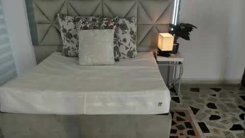  Nina  online show from October 11, 8:40 pm