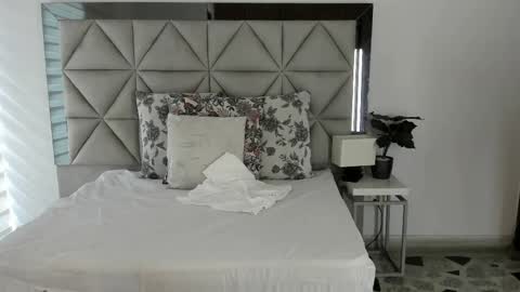  Nina  online show from November 5, 8:31 pm