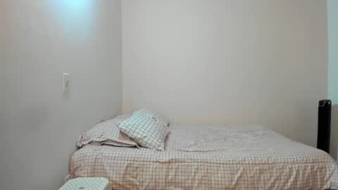  Nina  online show from November 25, 7:25 pm