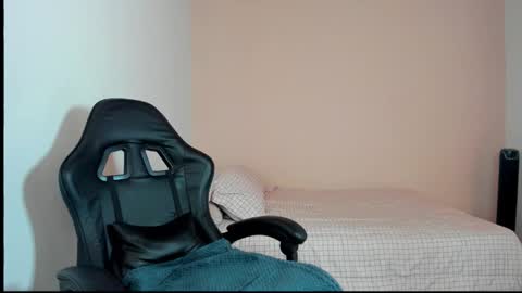  Nina  online show from March 4, 8:59 pm