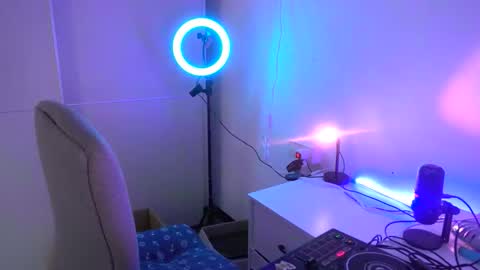 Snapshot of nina_princesa chatting on February 5, 2:00 pm nina_princesa online show from February 5, 2:00 pm