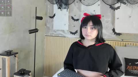 NINA online show from October 24, 11:50 am