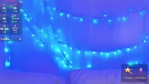 Ninaa fox online show from January 15, 3:27 pm