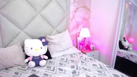 Nina Bravura online show from January 16, 2:10 pm