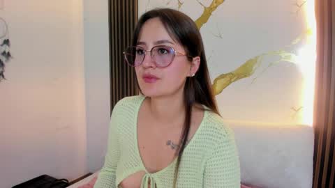 Snapshot of ninabryon1 chatting on June 1, 6:31 pm Nina online show from June 1, 6:31 pm