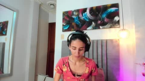 Nina online show from October 5, 2:26 pm