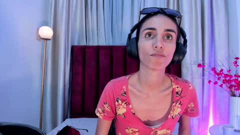 Nina online show from October 9, 6:39 pm