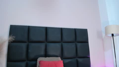 Nina online show from October 31, 6:20 pm