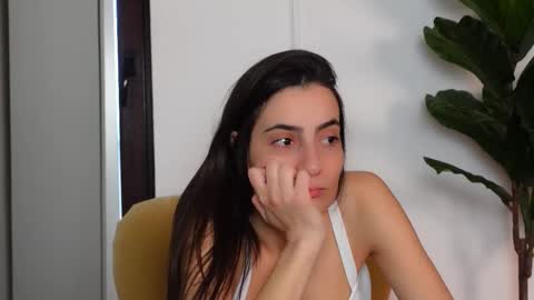 NinaCrystal online show from December 23, 8:34 am