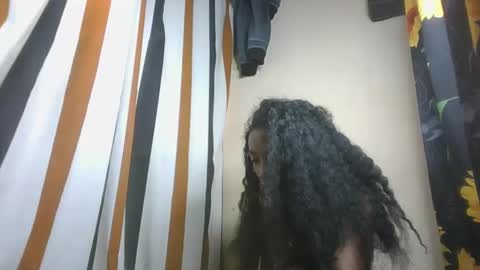 Snapshot of ninaeaa chatting on November 18, 6:56 pm ninaeaa online show from November 18, 6:56 pm