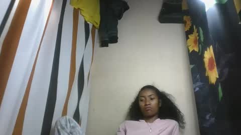 Snapshot of ninaeaa chatting on November 21, 5:39 am ninaeaa online show from November 21, 5:39 am