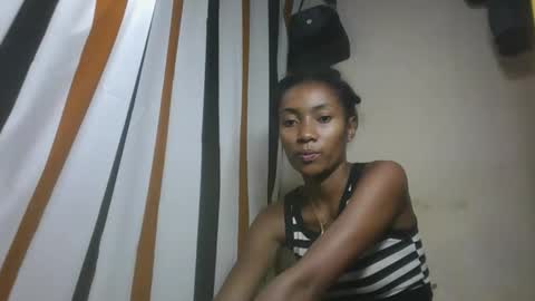 Snapshot of ninaeaa chatting on November 25, 2:28 pm ninaeaa online show from November 25, 2:28 pm