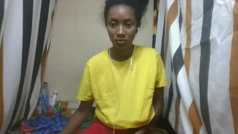 Snapshot of ninaeaa chatting on December 22, 8:50 pm ninaeaa online show from December 22, 8:50 pm