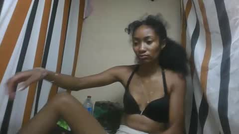 Snapshot of ninaeaa chatting on January 7, 3:09 am ninaeaa online show from January 7, 3:09 am