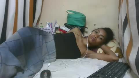 Snapshot of ninaeaa chatting on January 17, 7:17 pm ninaeaa online show from January 17, 7:17 pm