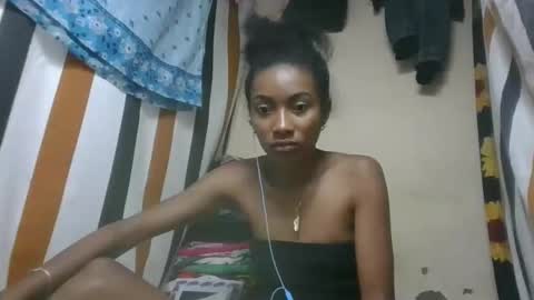 Snapshot of ninaeaa chatting on February 5, 8:46 pm ninaeaa online show from February 5, 8:46 pm