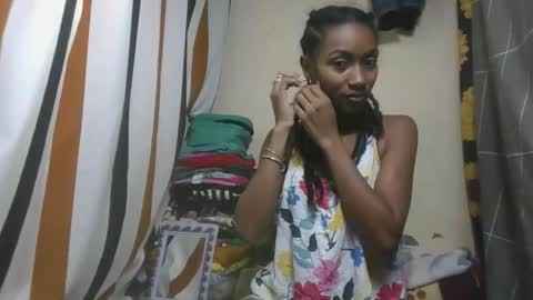 Snapshot of ninaeaa chatting on February 20, 6:48 am ninaeaa online show from February 20, 6:48 am