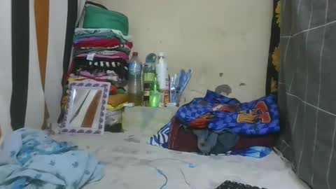 Snapshot of ninaeaa chatting on February 23, 7:33 pm ninaeaa online show from February 23, 7:33 pm