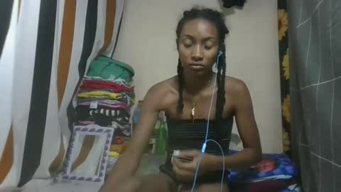 Snapshot of ninaeaa chatting on February 25, 8:07 pm ninaeaa online show from February 25, 8:07 pm