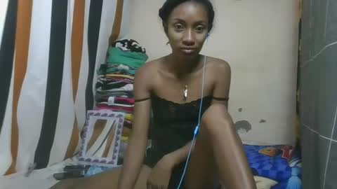 Snapshot of ninaeaa chatting on March 2, 7:15 am ninaeaa online show from March 2, 7:15 am