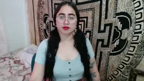 N I N A online show from September 8, 3:00 pm