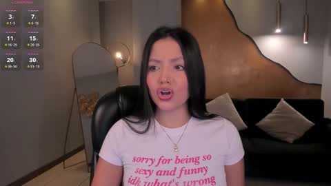  Nina  online show from February 9, 6:45 pm