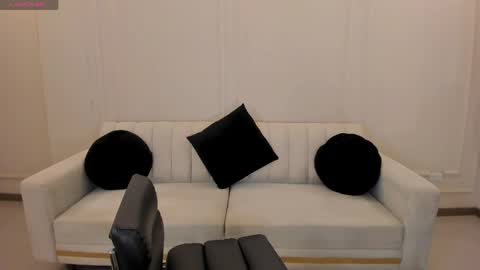 Snapshot of ninamichelle_ chatting on May 26, 4:58 pm Nina online show from May 26, 4:58 pm